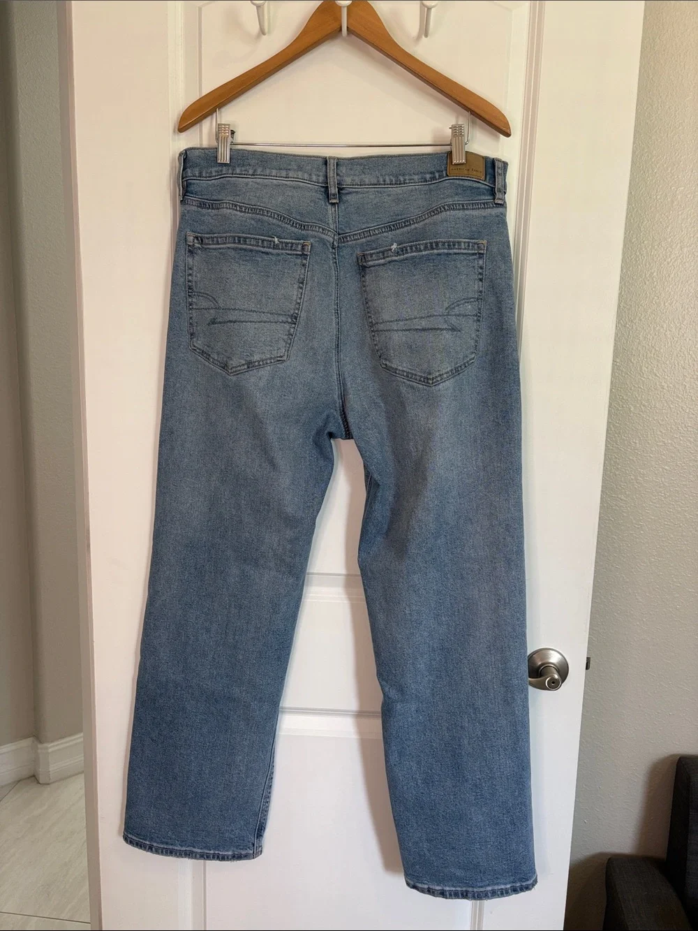 American Eagle Ex-Boyfriend Jeans Strigid Denim Size 12